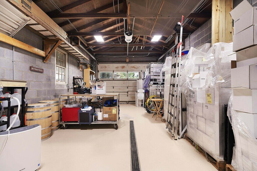 More Photos Of 1902 Jefferson Pike, Brunswick Lodge Meeting Hall For Lease