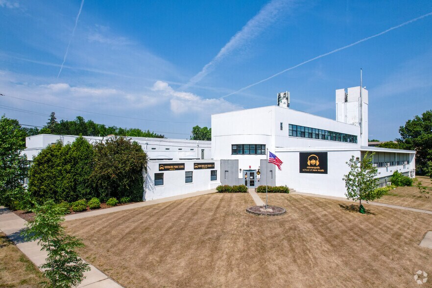 More Photos Of 4021 Thomas Ave N, Minneapolis Schools For Sale