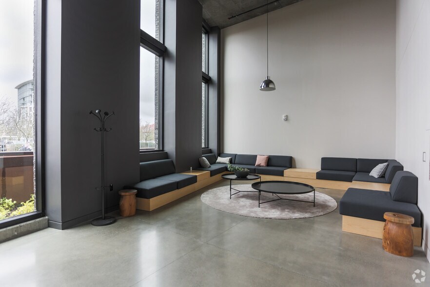 More Photos Of 1250 NW 9th Ave, Portland Office For Lease