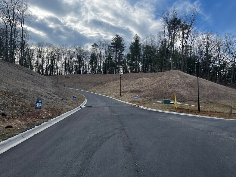 More Photos Of 105 Woodland Meadows Dr, Asheville Land For Sale