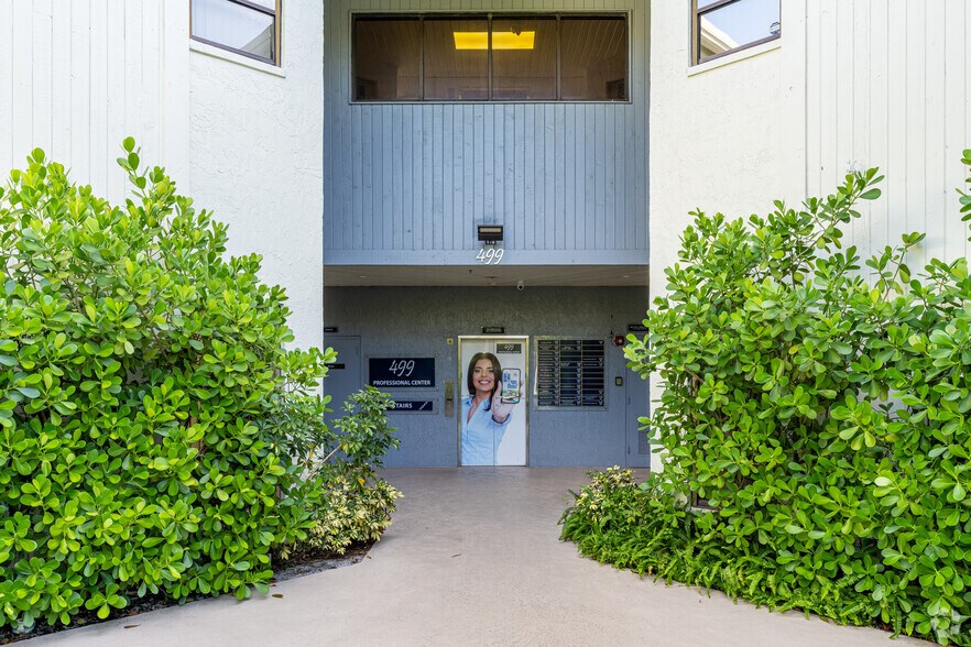 More Photos Of 499 NW 70th Ave, Plantation Office For Lease
