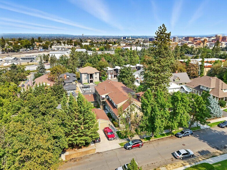 Primary Photo Of 1818 W 8th Ave, Spokane Apartments For Sale