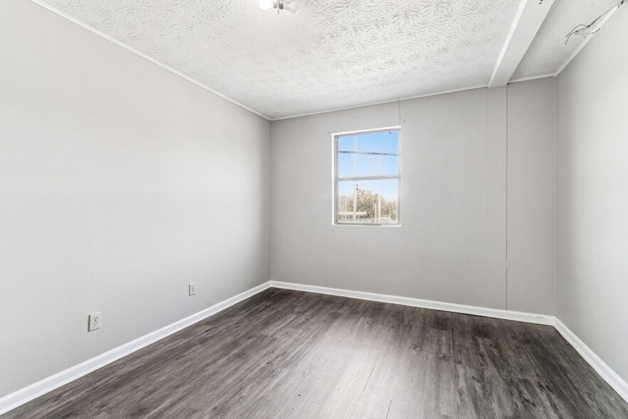 More Photos Of 715 McDuff Ave N, Jacksonville Storefront Retail Residential For Sale