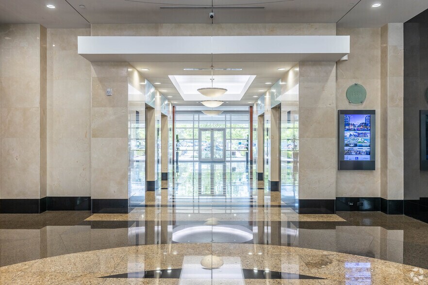 More Photos Of 8333 NW 53rd St, Doral Office For Lease