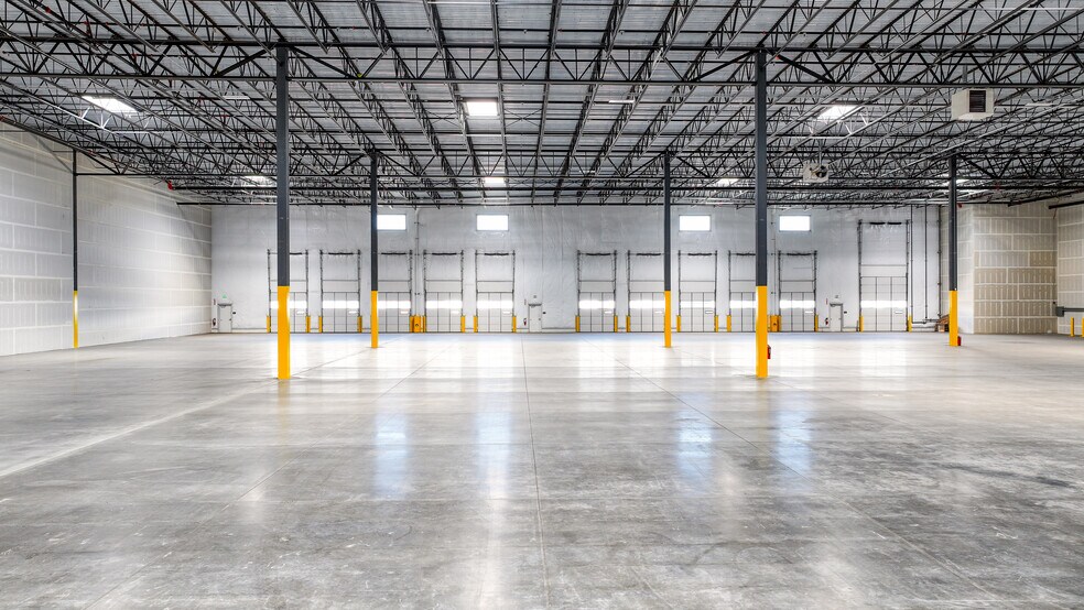More Photos Of 7450 Clayton St, Denver Warehouse For Lease