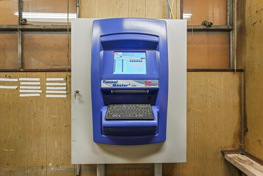 More Photos Of 690-696 River St, Troy Freestanding For Sale