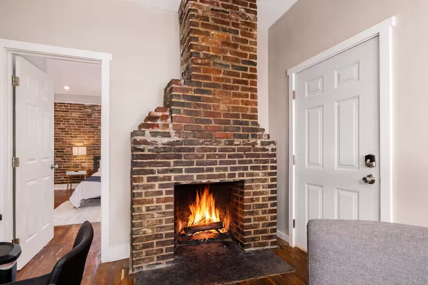 More Photos Of 370-372 Forest St, Columbus Apartments For Sale