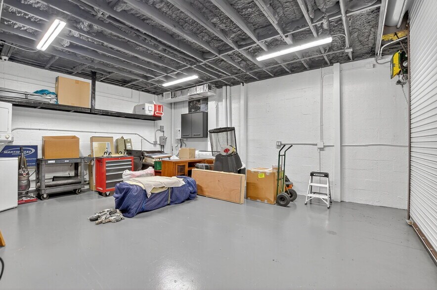 More Photos Of 442 NW 35th St, Boca Raton Office For Sale