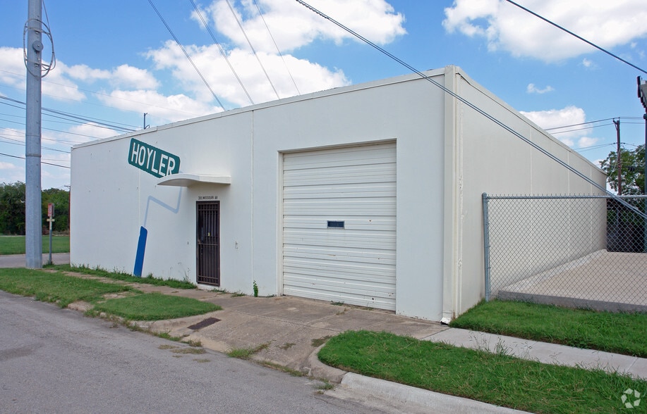 More Photos Of 301 Missouri Ave, Fort Worth Warehouse For Sale