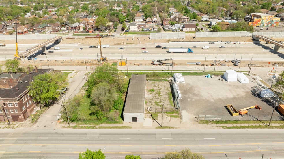 More Photos Of 6944 W Fort St, Detroit Storefront For Lease