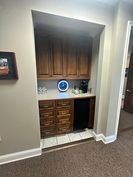 More Photos Of 4624 Chambliss Ave, Knoxville Office Residential For Sale