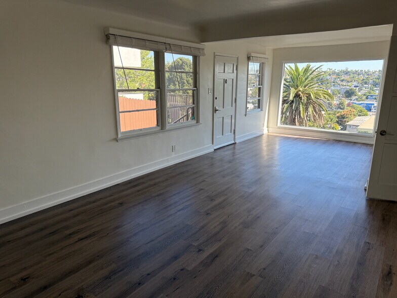 More Photos Of 1311-1315 N Allesandro St, Los Angeles Apartments For Sale