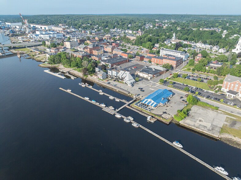 Primary Photo Of 119 Commercial St, Bath Marina For Sale