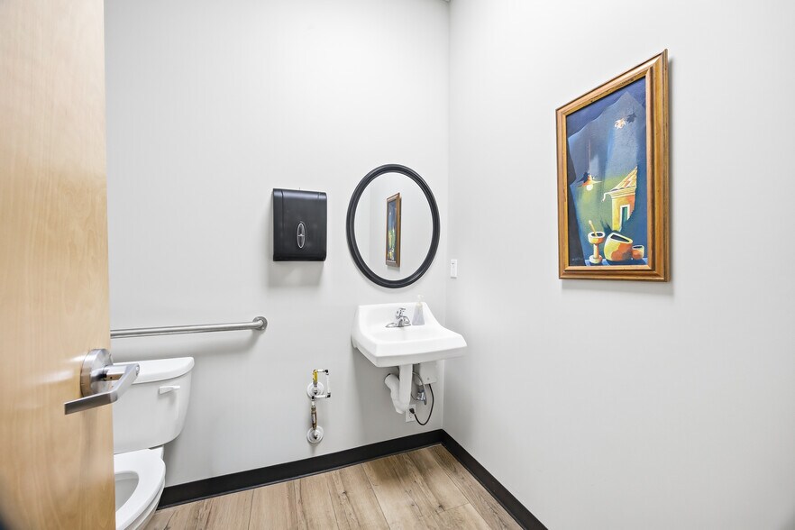 More Photos Of 1110 Alpharetta St, Roswell Freestanding For Sale