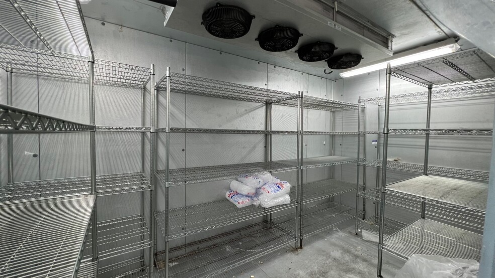 More Photos Of 6200 College Dr, Suffolk General Retail For Lease
