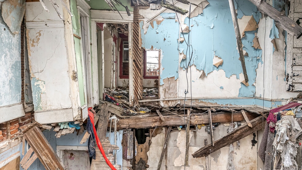 More Photos Of 1145 Thurman St, Camden Apartments For Sale