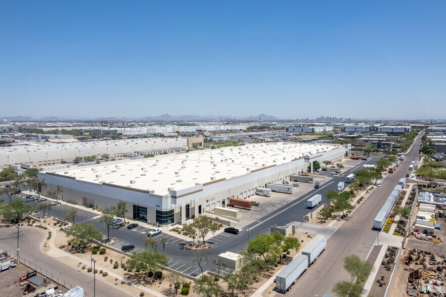 More Photos Of 2300 S 51st Ave, Phoenix Distribution For Lease