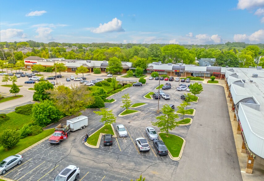 More Photos Of 1801-1861 W Golf Rd, Schaumburg Storefront For Sale
