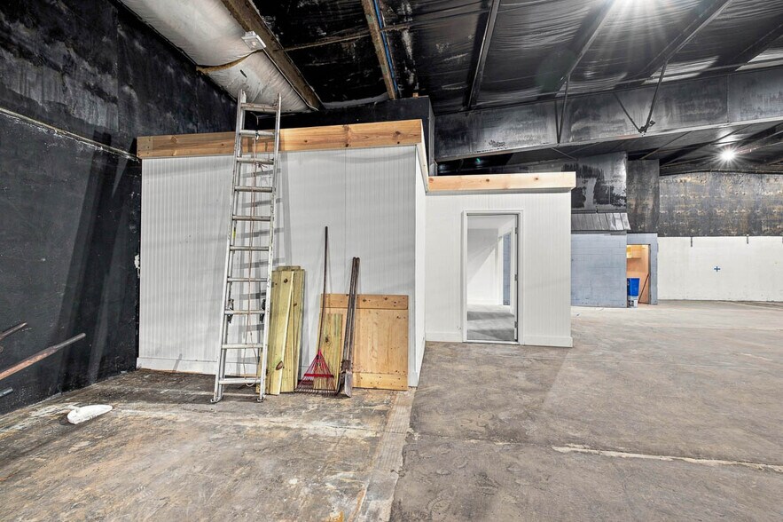More Photos Of 3811 Darien Hwy, Brunswick Flex For Sale
