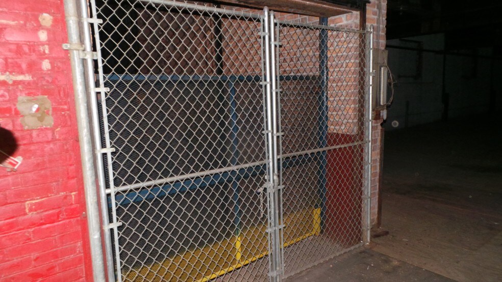 More Photos Of 3939 Bellevue St, Detroit Industrial For Sale