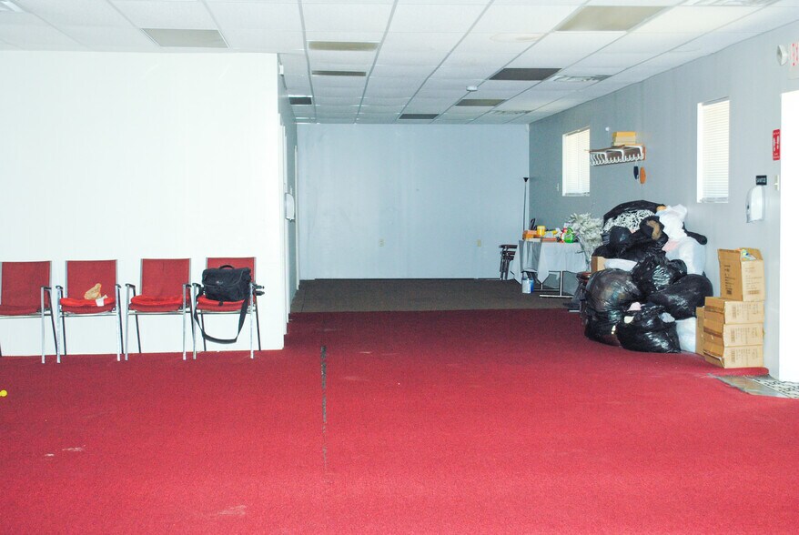 More Photos Of 811 Academy Ave, Saint Louis Freestanding For Sale