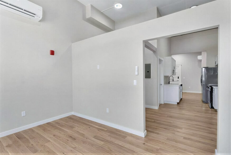 More Photos Of 72 Kendrick Ave, Woonsocket Apartments For Sale