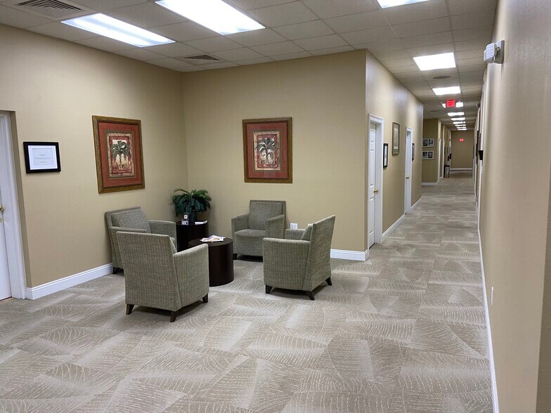 More Photos Of 316 S McKenzie St, Foley Office For Lease