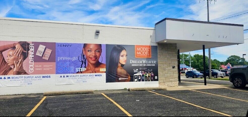 More Photos Of 815 36th St SW, Grand Rapids Freestanding For Lease
