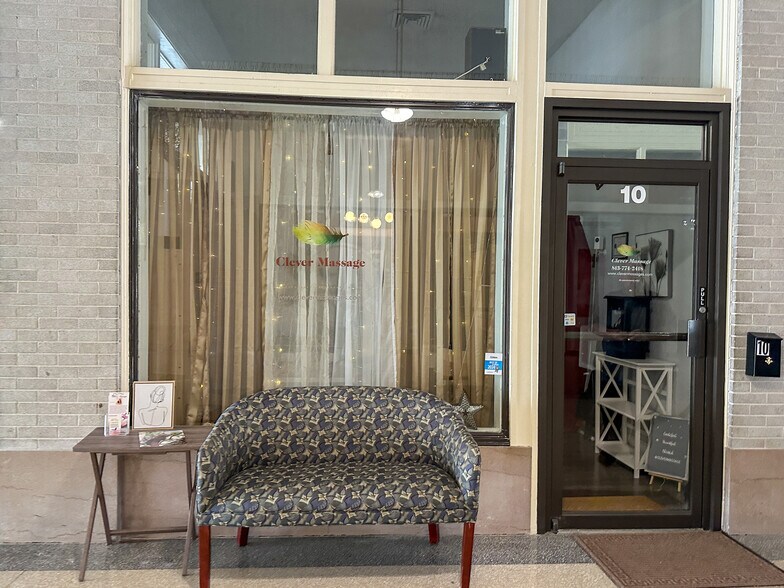 More Photos Of 104 W Reynolds St, Plant City Storefront Retail Office For Sale