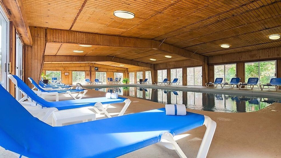 More Photos Of 8514 State Highway 76, Branson West Hotel For Sale