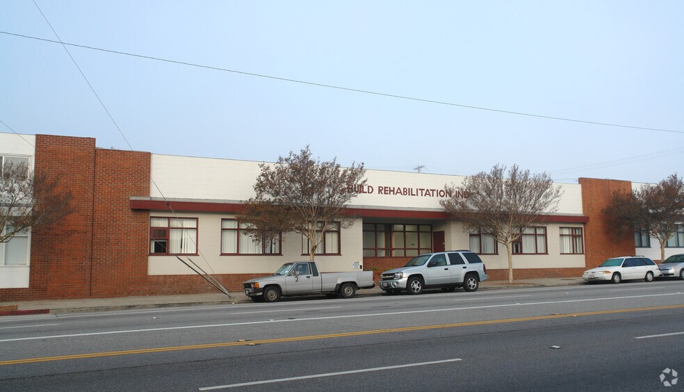 Primary Photo Of 2205 N Hollywood Way, Burbank Service For Sale