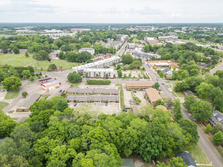 More Photos Of 302 Spring St, Starkville Land For Sale