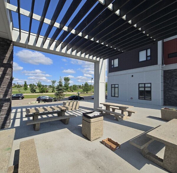 More Photos Of 23-118 Cope Cres, Saskatoon Apartments For Lease
