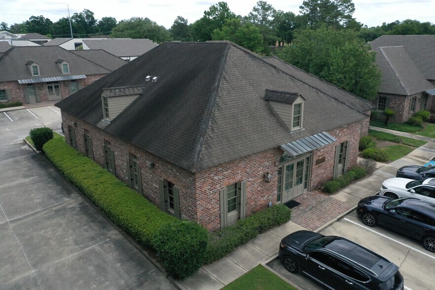 More Photos Of 2161 Quail Run, Baton Rouge Serviced Offices For Sale