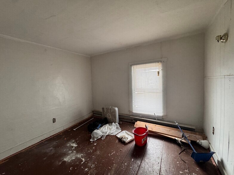 More Photos Of 64 Union St, Vernon Apartments For Sale