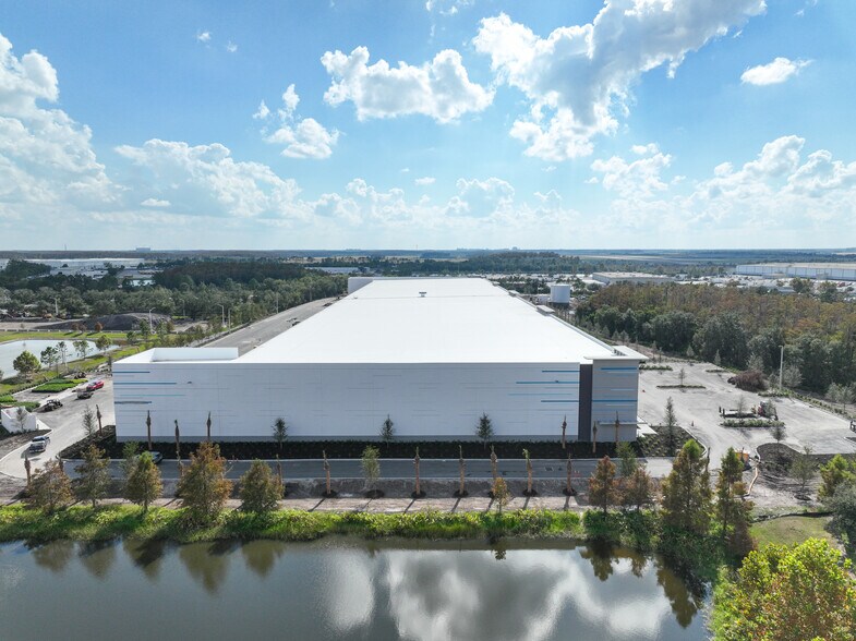 More Photos Of 7150 LeeVista Blvd, Orlando Unknown For Lease