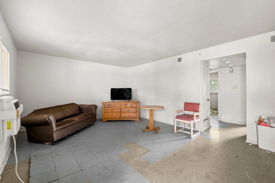 More Photos Of 110 Mary Louise Dr, San Antonio Apartments For Sale