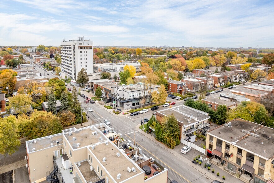 More Photos Of 2100-2106 Rue Fleury E, Montréal Storefront Retail Office For Sale