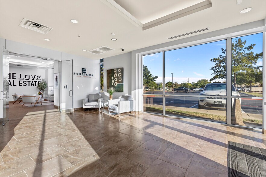 More Photos Of 2300 Greenhill Dr, Round Rock Office For Sale