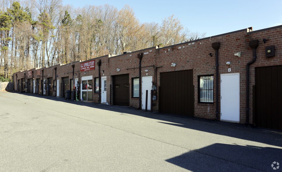 More Photos Of 5465 Randolph Rd, Rockville Warehouse For Lease