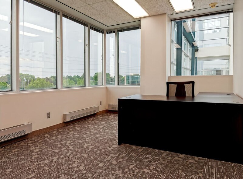 More Photos Of 7300 Warden Ave, Markham Coworking Space