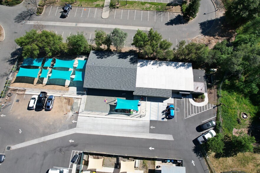 More Photos Of 2075 Baldwin Ave, Oroville Flex For Lease