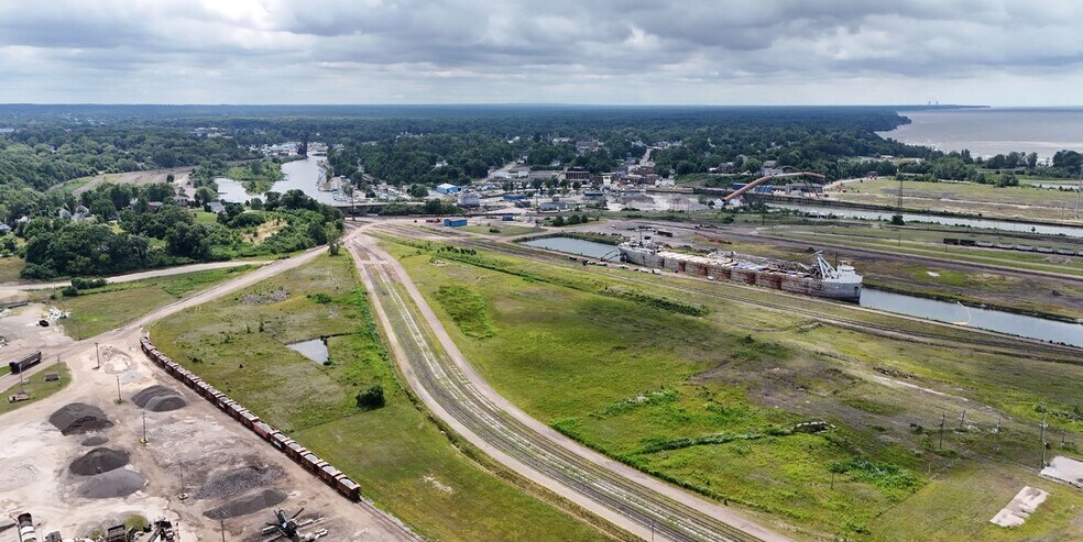 More Photos Of 1149 E 5th St, Ashtabula Land For Lease