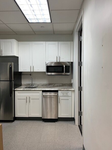 More Photos Of 40 Broad St, New York Apartments For Lease