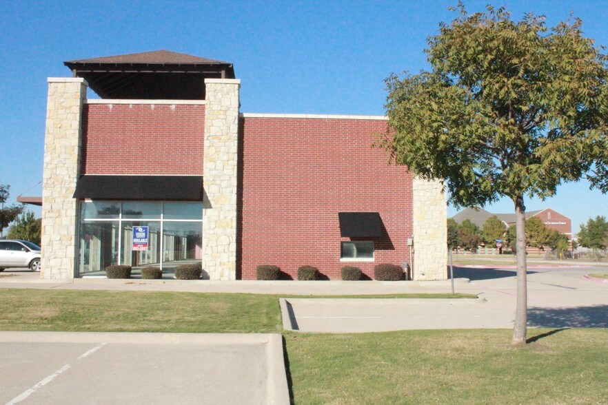 More Photos Of 920 S Belt Line Rd, Coppell General Retail For Lease