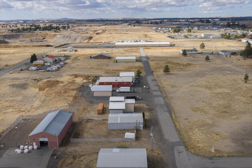 More Photos Of 12825 W 17th Ave, Airway Heights Warehouse For Sale