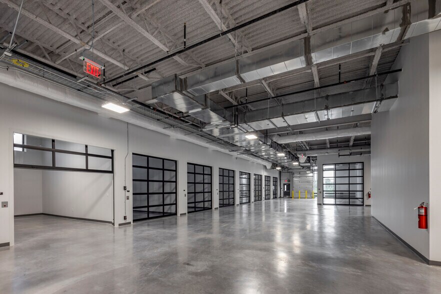 More Photos Of 4229 N FM 620 Hwy, Austin Showroom For Sale