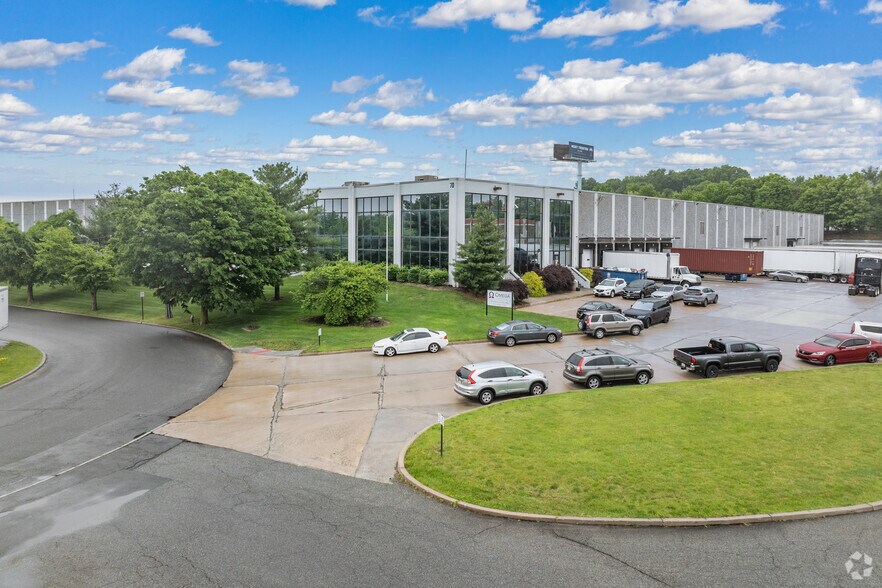 Primary Photo Of 70-96 Distribution Blvd, Edison Warehouse For Lease