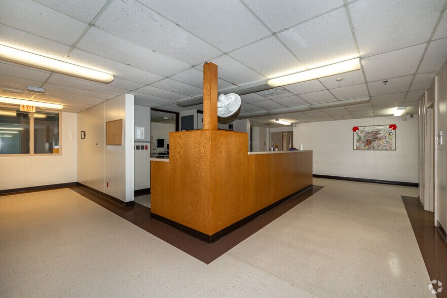 More Photos Of 100 E Helen St, Herington Healthcare For Sale