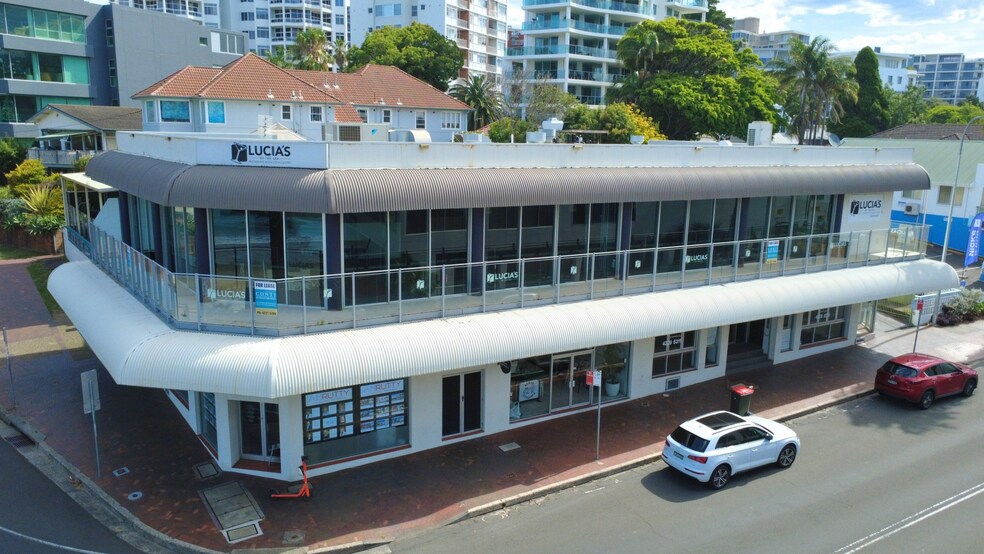 Primary Photo Of 16 Cliff Rd, North Wollongong Restaurant For Lease